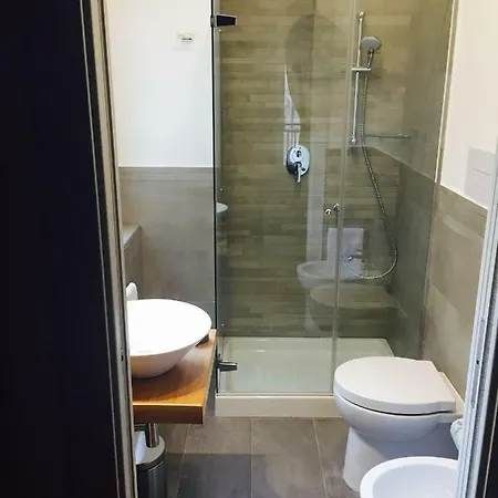 Oda ve Kahvaltı Bitre - Napoli